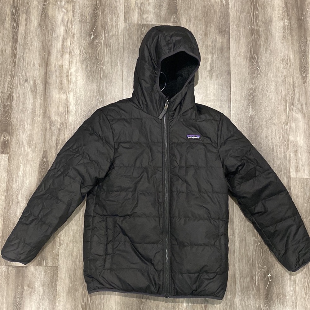 Patagonia black kids reversible ready Freddy hoody jacket